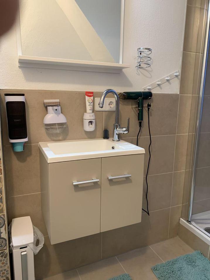 Apartamento Hofesh Altdorf  Exterior foto